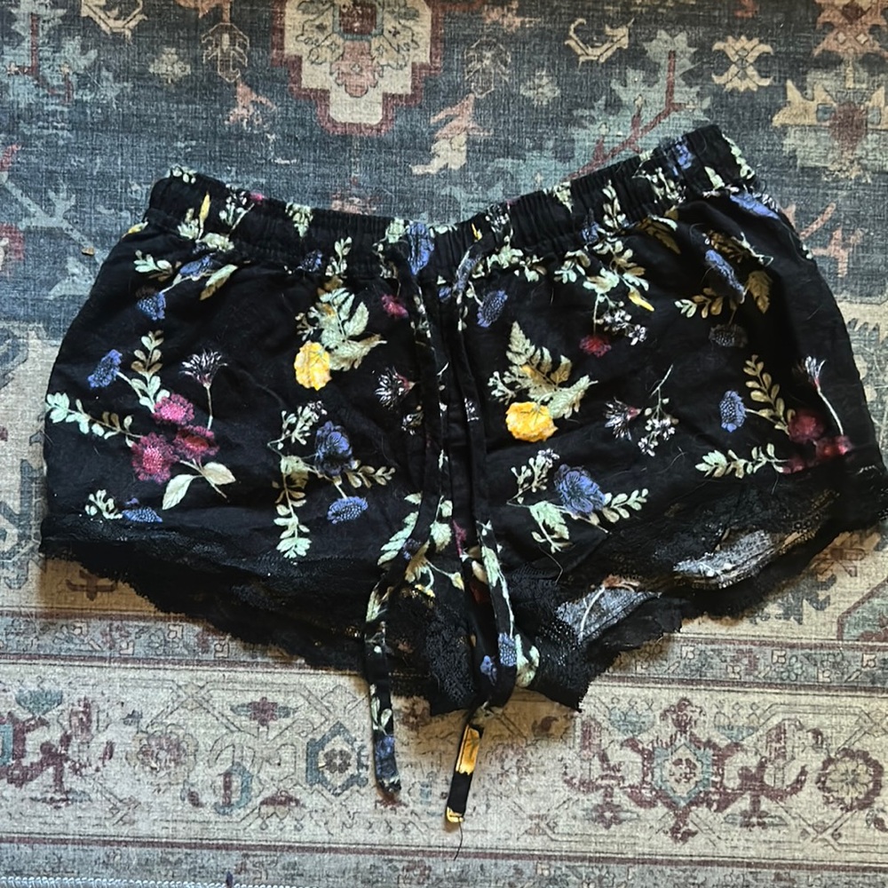 Cotton On lounge / pajama shorts
